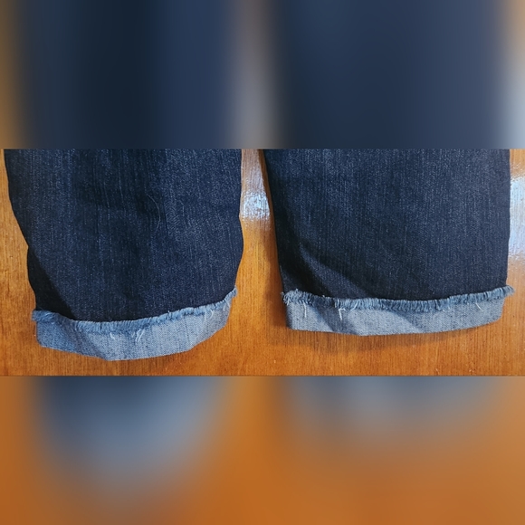 Capris - Picture 4 of 5